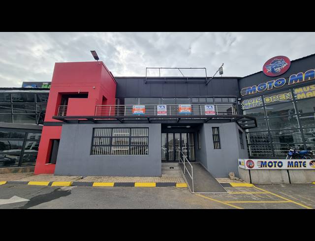 1,091M² RETAIL TO LET IN BARDENE